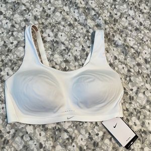 Nike Alate training bra Size L